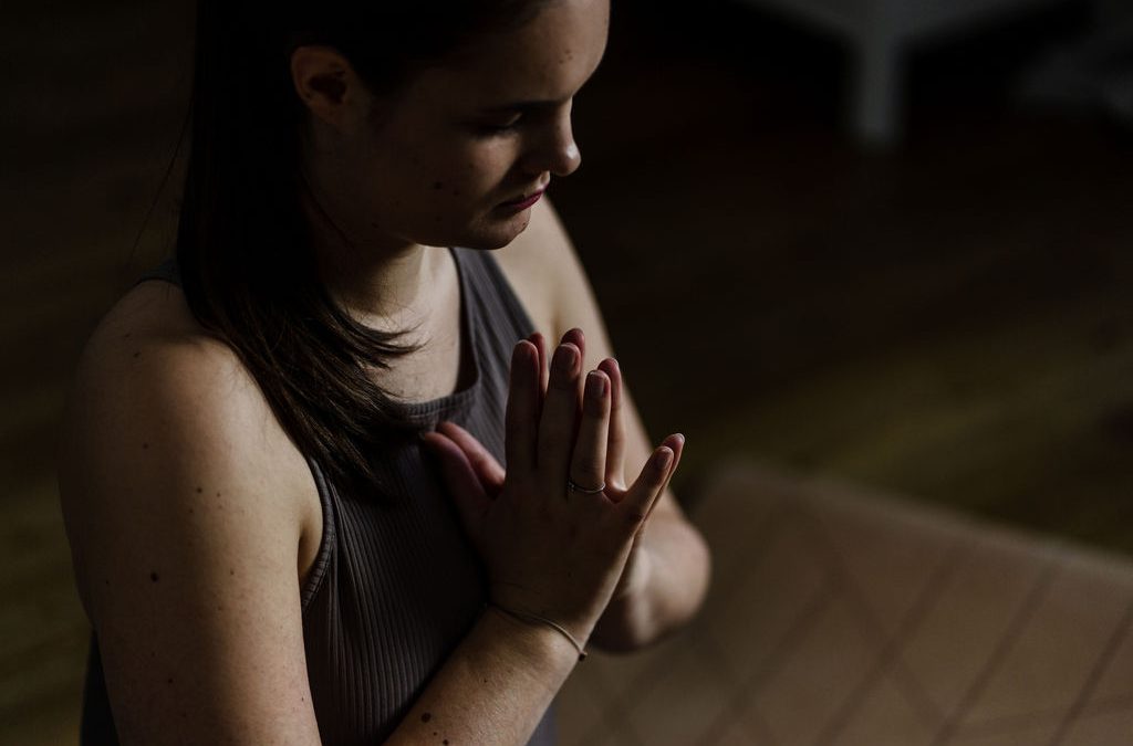 Audio: 5’ Atemübung bei Stress